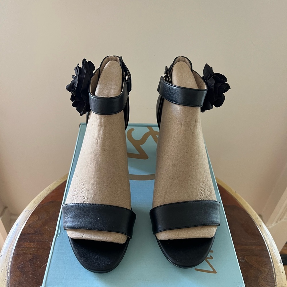 Lifestride, Adore Me Gorgeous Black Women's Heels